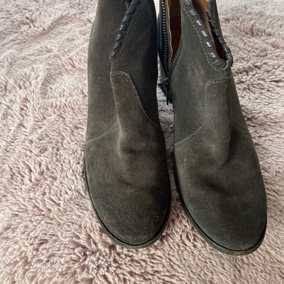 Frye Nora Whipstitch ankle boots (8B) - Picture 2 of 4